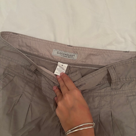 Low Waisted Y2K shorts - Picture 2 of 3